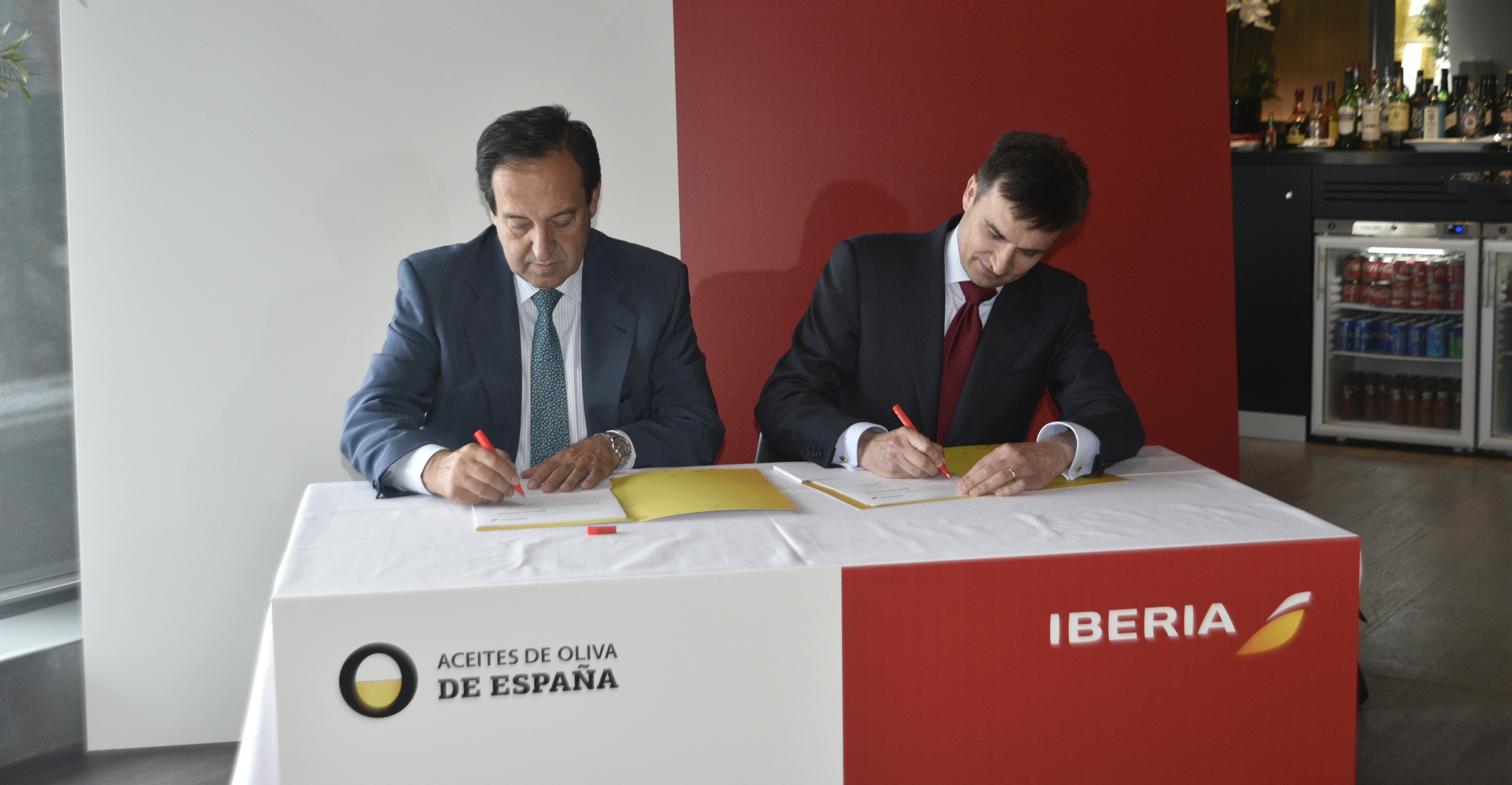 Aceites de Oliva de España-Iberia-acuerdo-de-colaboración