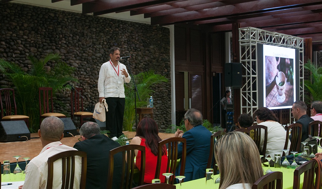 Seminario Gastronomico Internacional Excelencias Gourmet-Cocteleria-mambisa