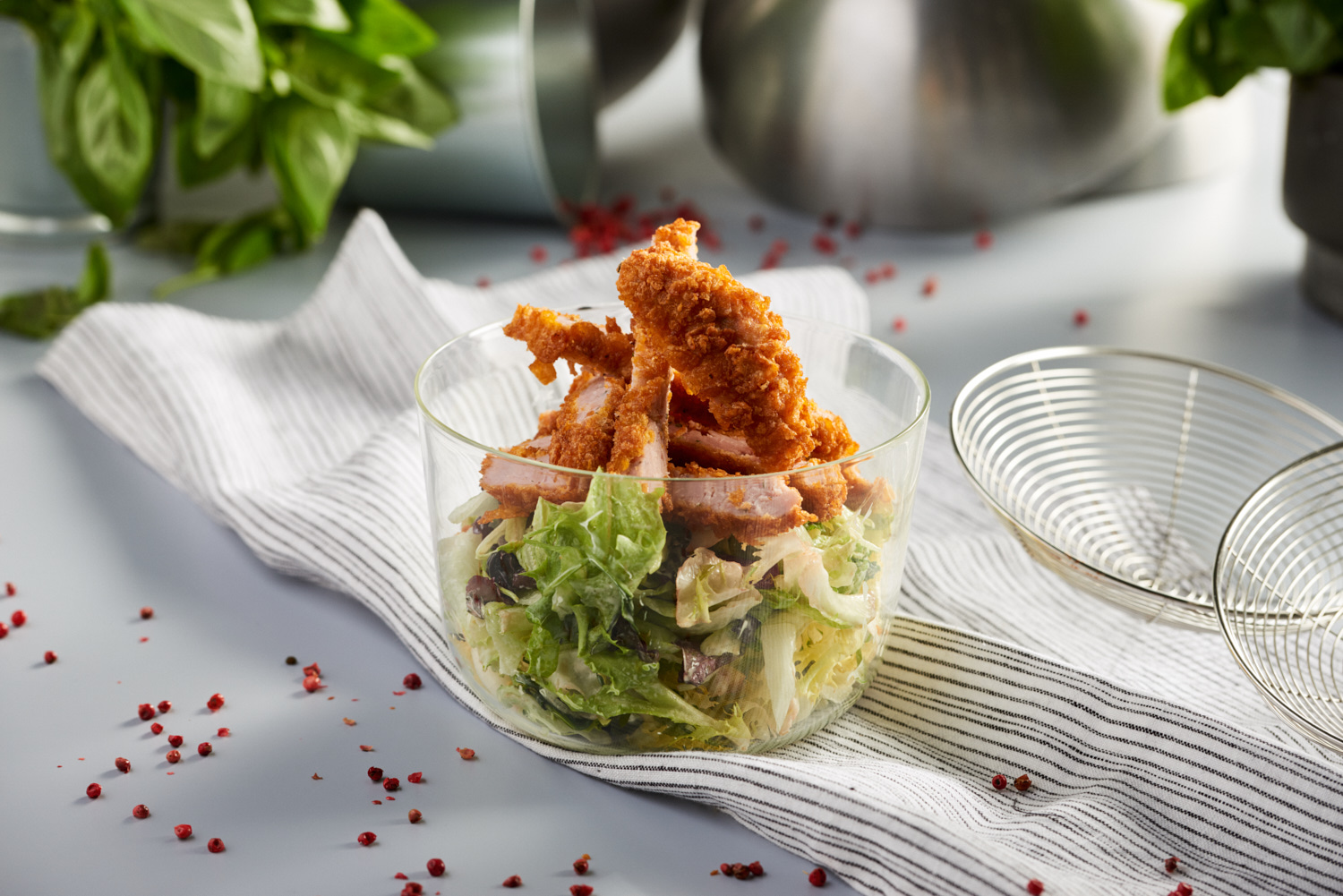 conejo-Ensalada-cesar-con-escalope-de-conejo-crujiente