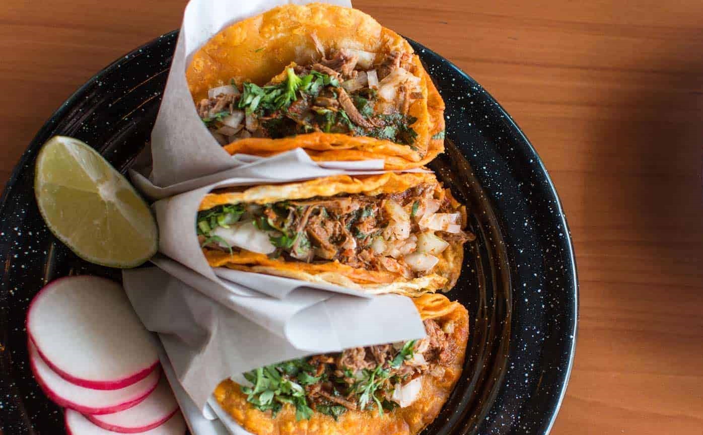 platos-birria-tacos