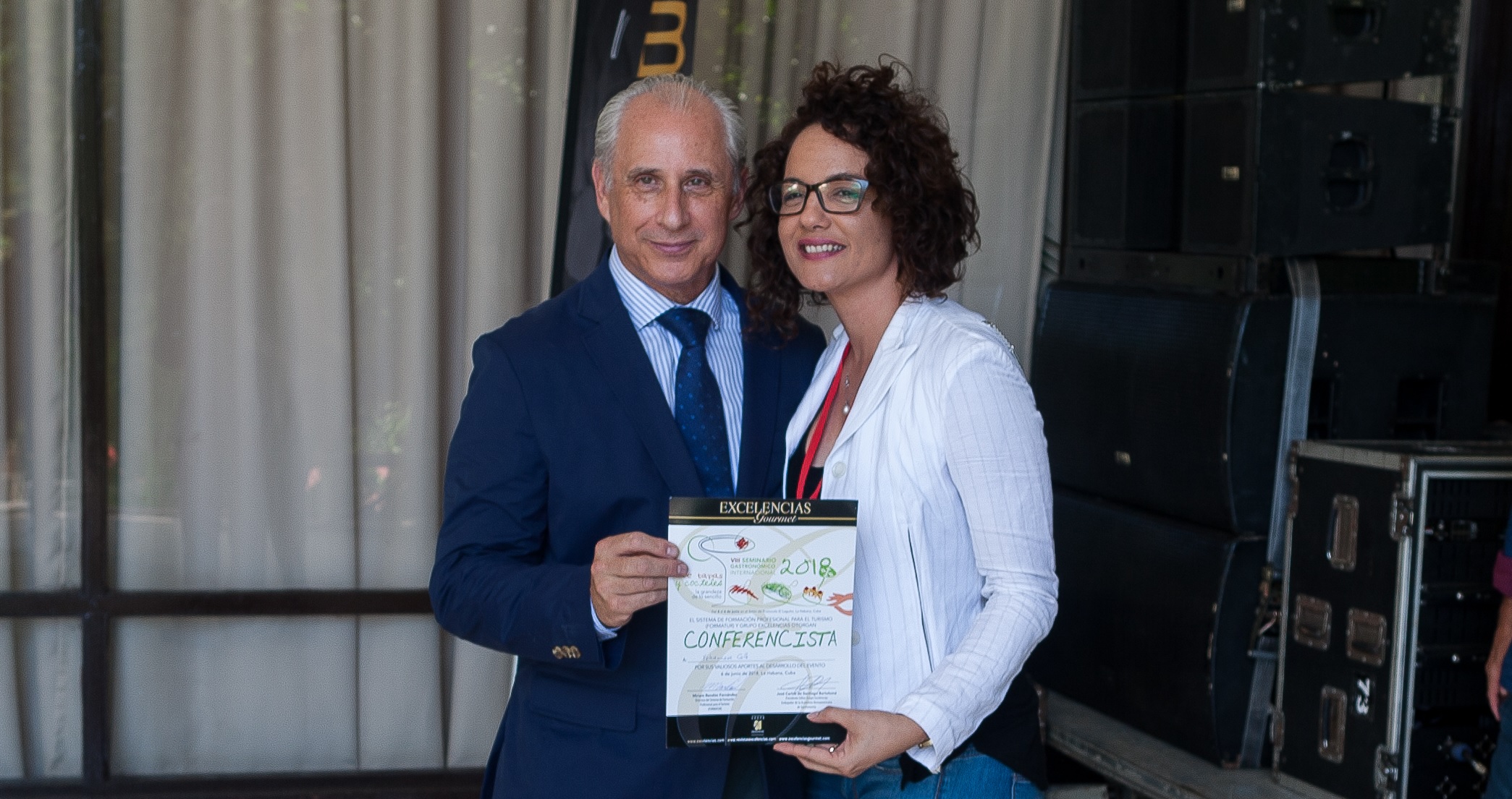 Excelencias-reconocimiento-Jehannara Calle Domínguez