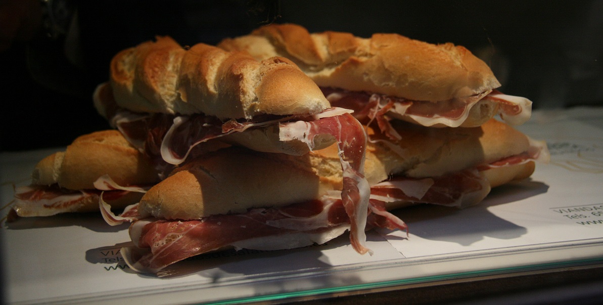 bocadillo jamón joselit