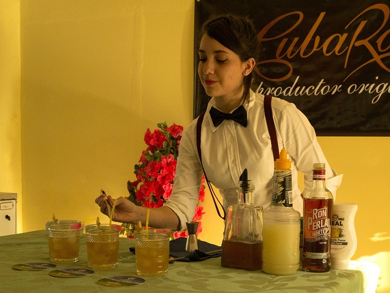 coctelería femenina-competencia-de-coctelería-femenina-Sabor-a-mujer