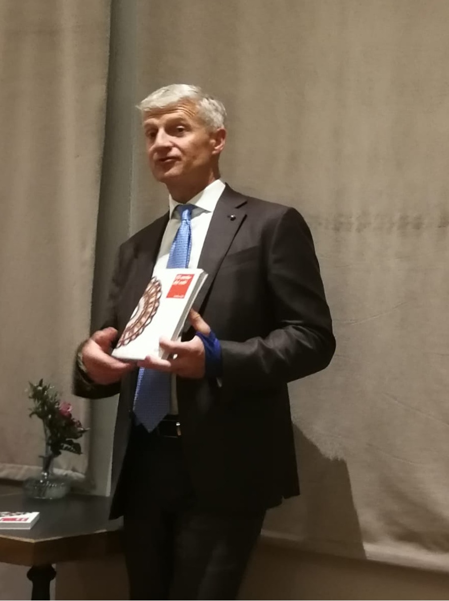 cafe-Andrea-Illy-libro-El-suelo-del-cafe