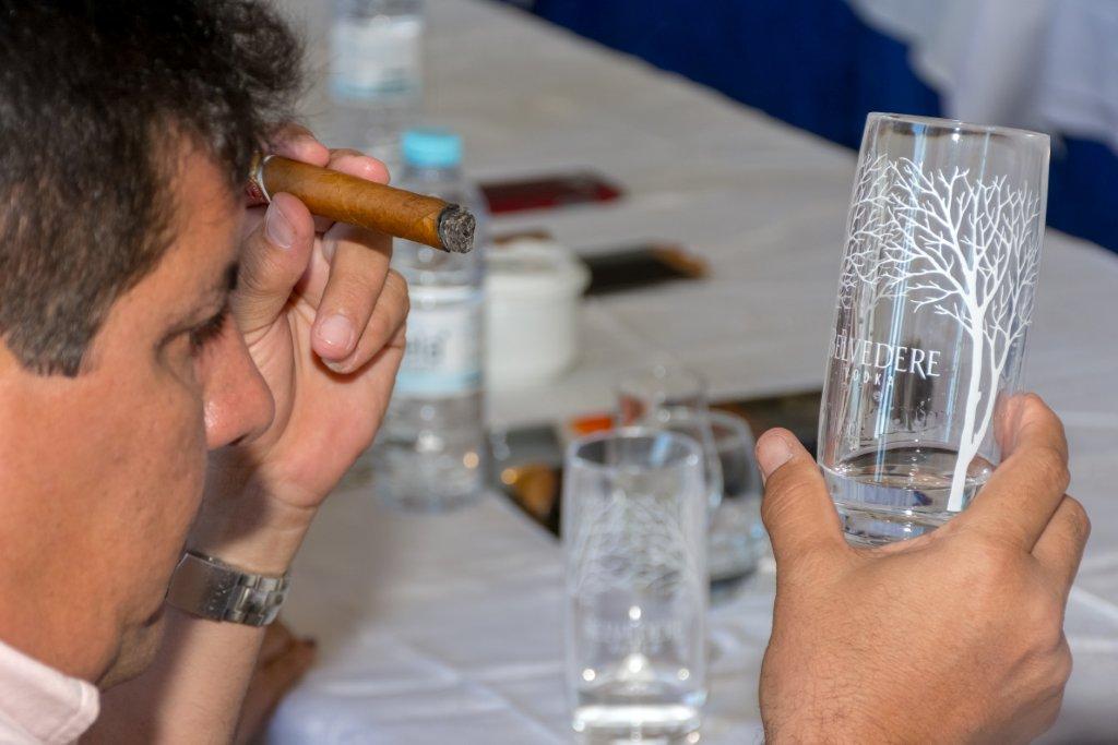 Möet-Hennessy-maridaje-habanos