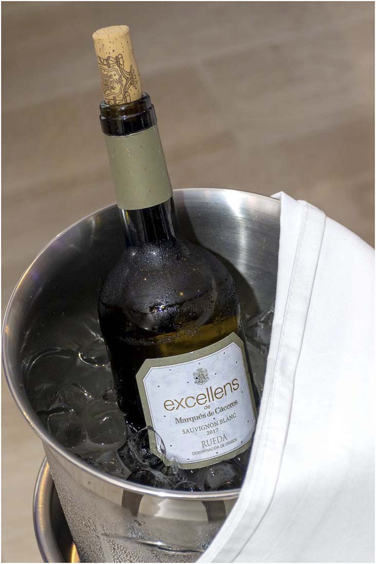 Freixenet-Fiesta-Internacional-del-Vino-Marques-de-Caceres-Sauvignon-Blanc-2017-D.O-Rueda