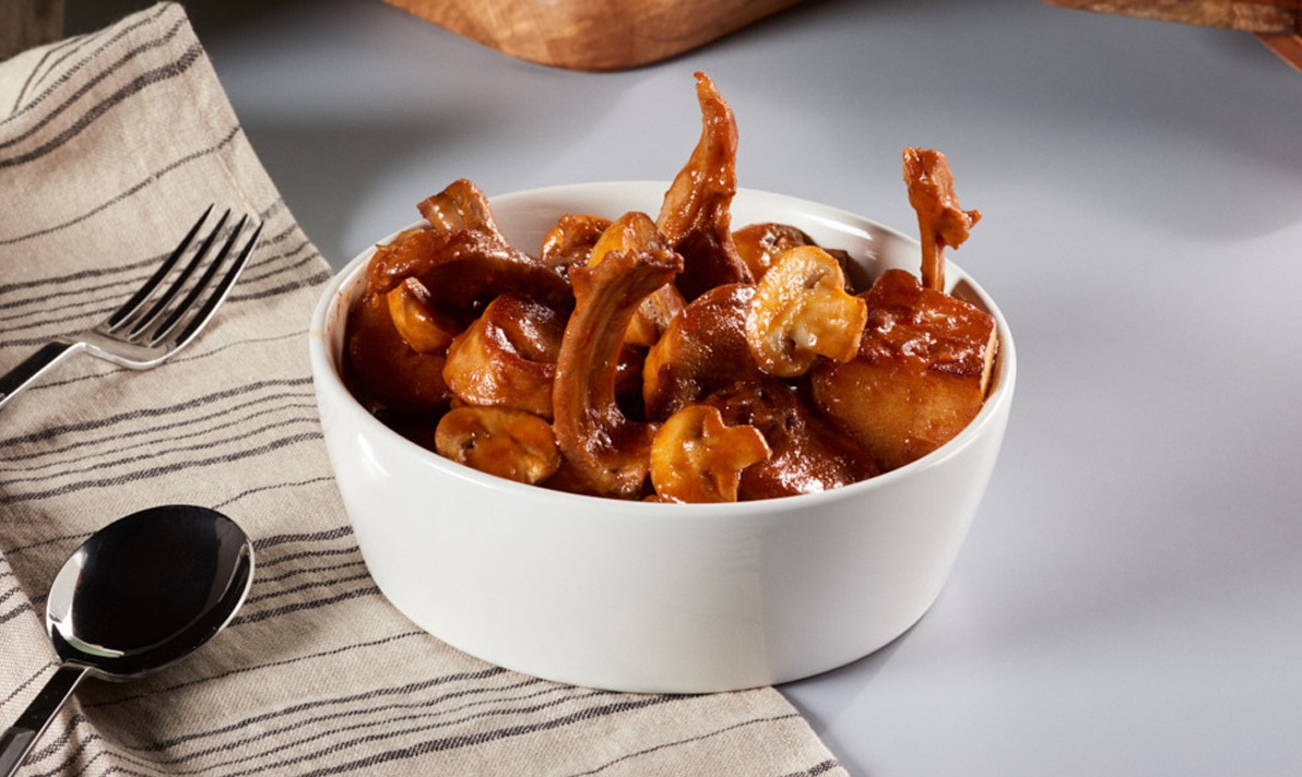 conejo-Papas-guisadas-con-conejo-y-champiñones