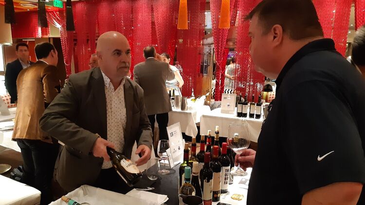 Spanish Wine RoadShow showroom 