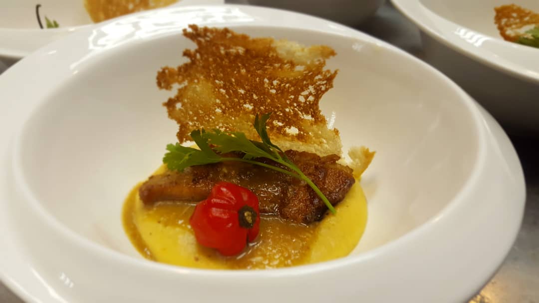 Rita & Champagne-Tamal-en-Cazuela