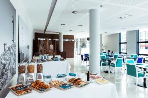 ibis Styles A Coruña presenta el Take Away para comer sano en la oficina