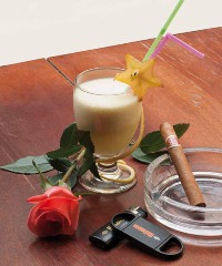 Habanos y cocteles, fórmulas para el amor