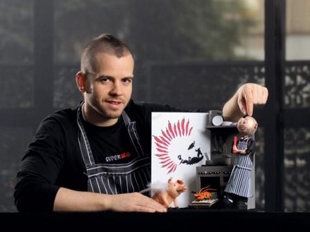 Servir el vino con cuchara