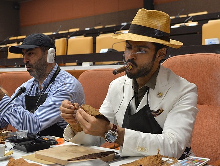 El reto del torcido a mano