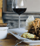 Filete de res en salsa Vermouth al jengibre y sésamo