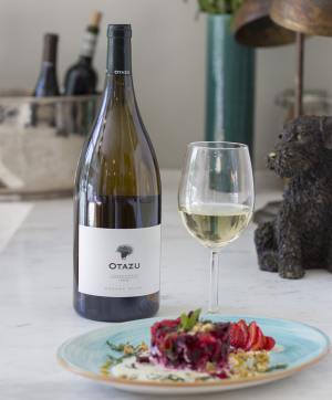 Kena de Luis Arévalo se suma a la Ruta de los Vinos Blancos en gran formato