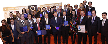 Entregan en FITUR Premios Excelencias 2015
