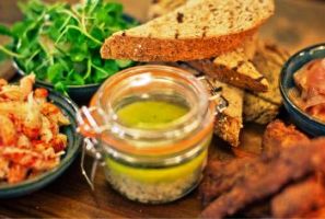 ¿Cuáles son los objetos más olvidados en los restaurantes?