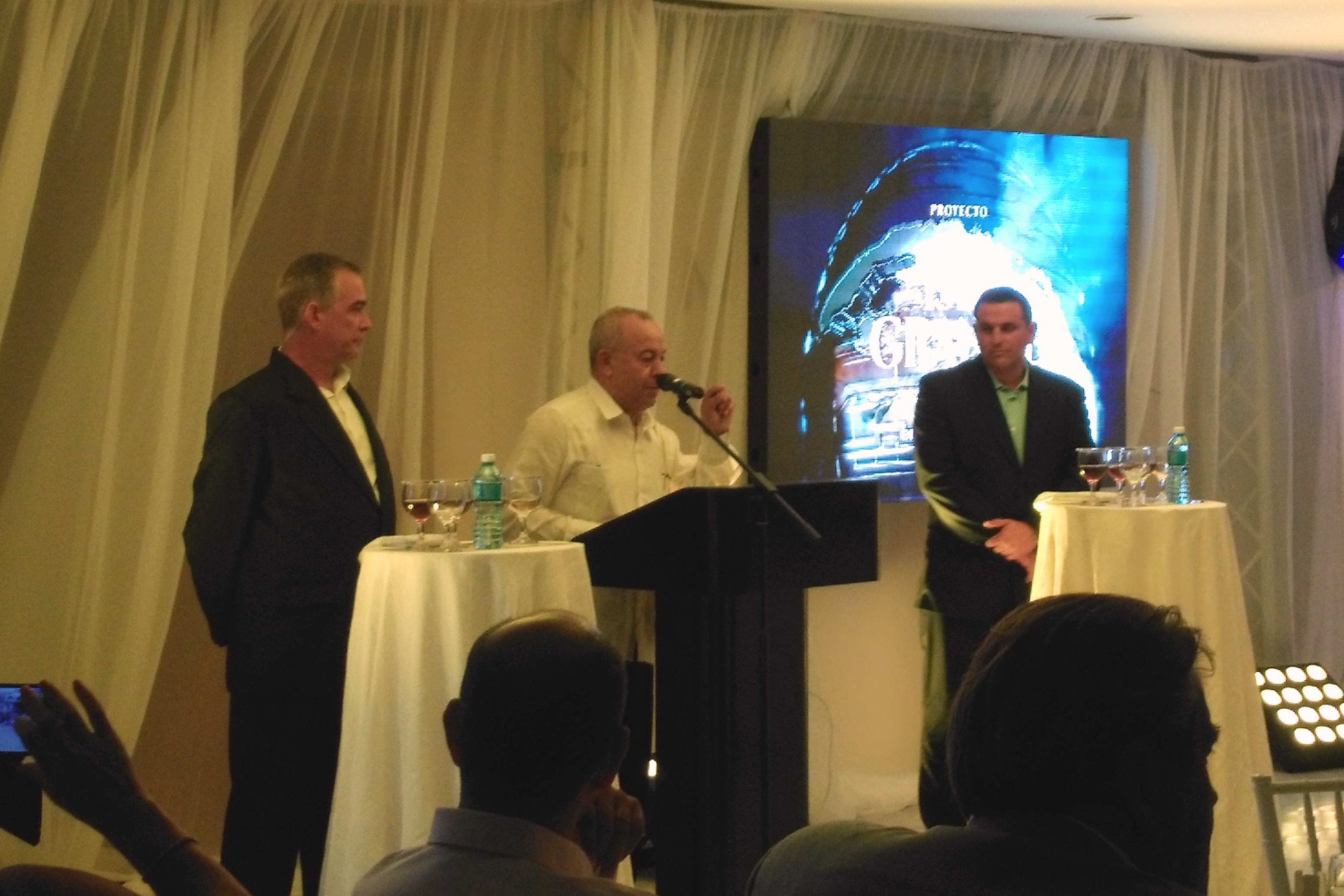 Ron Isla Grande: una marca, tres sabores, cuatro productos 