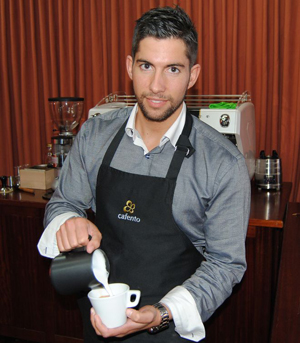 Víctor Couto elegido mejor barista de Galicia en votación popular