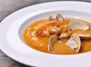 Sopa de pescado y marisco