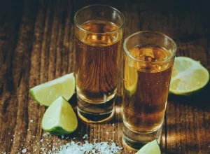 tequila con sal y limón